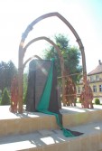 Ceremonia odsłonięcia pomnika poświęconego tragicznie zmarłym górnikom w Kopalni Makoszowy